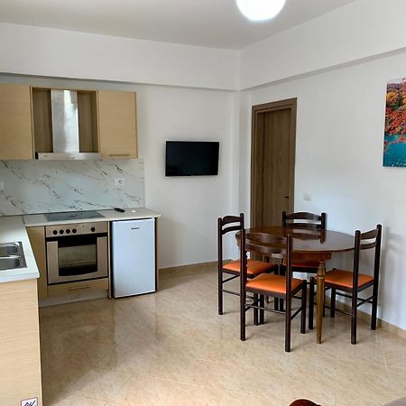 Maxus Apts Appartement Sarandë Buitenkant foto